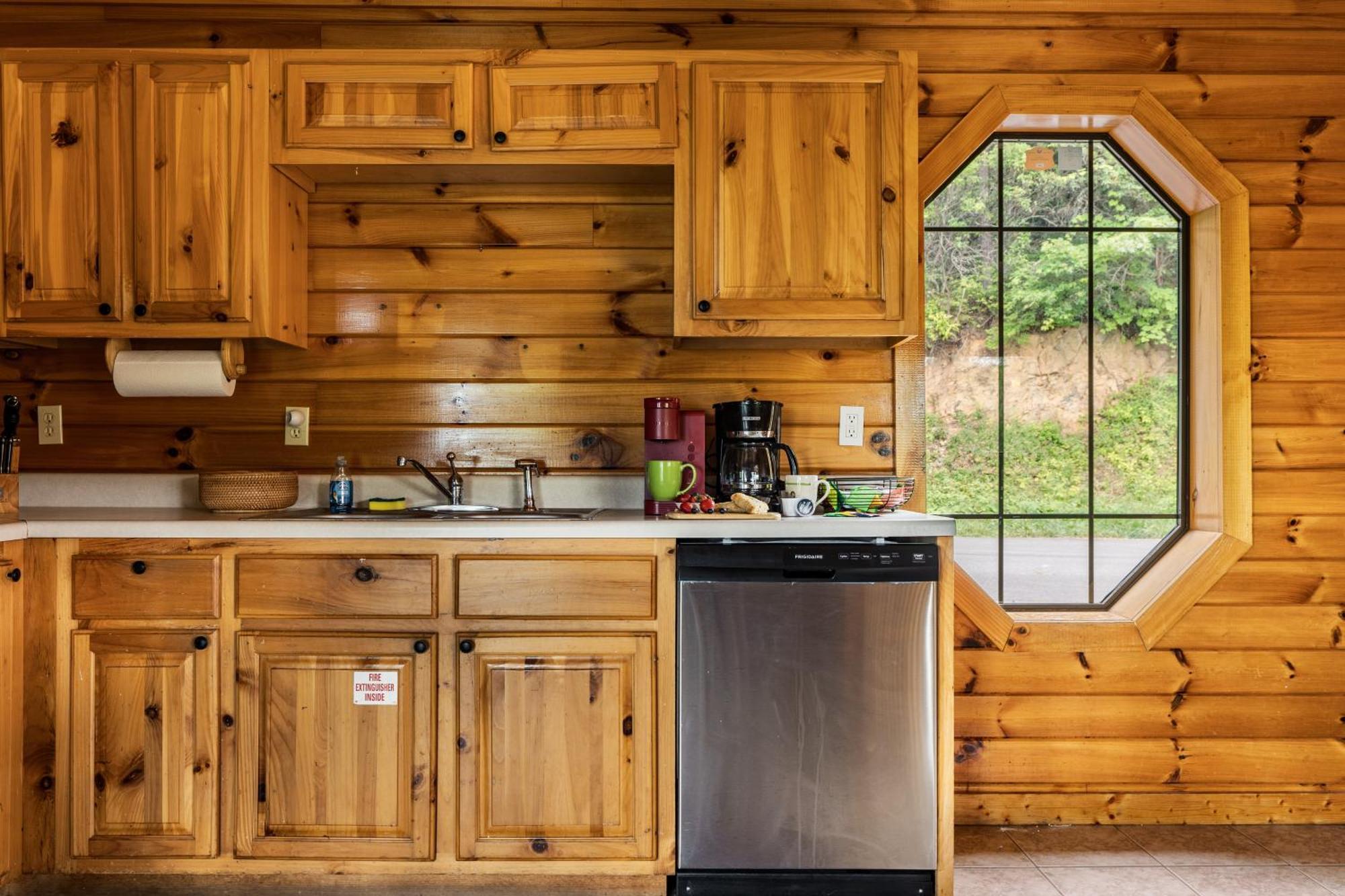 Villa Elevista - Quaint&Private-Views-Hottub-Pooltable-Bears-3 Clubhouse Pools à Gatlinburg Extérieur photo